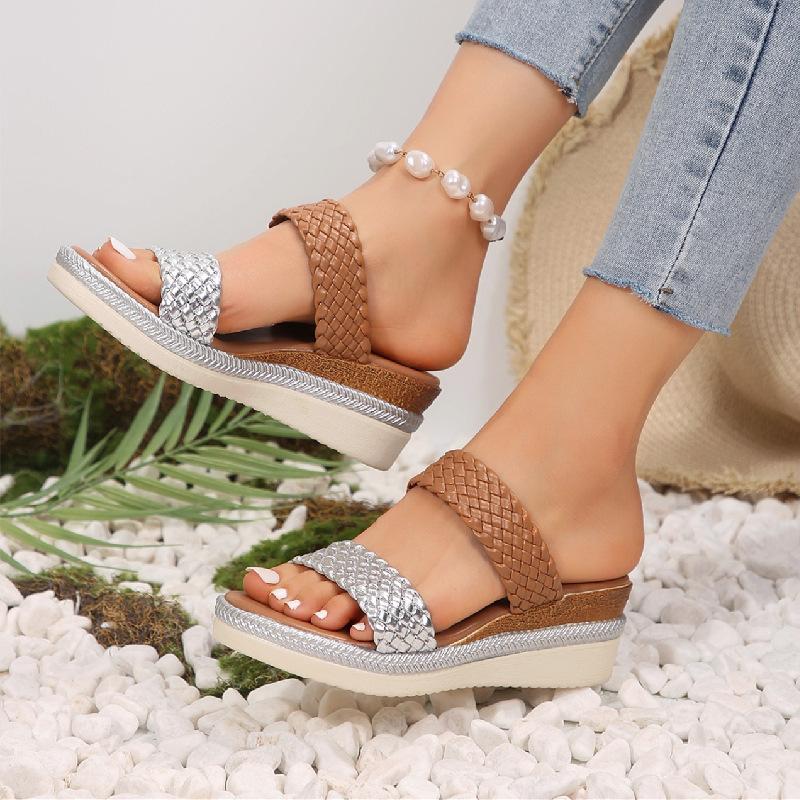 

Новые женские шлепанцы на танкетке, летние сандалии на платформе с толстой удобной подошвой, широкие шлепанцы на высоком каблуке для моды и комфорта 42 серебряный