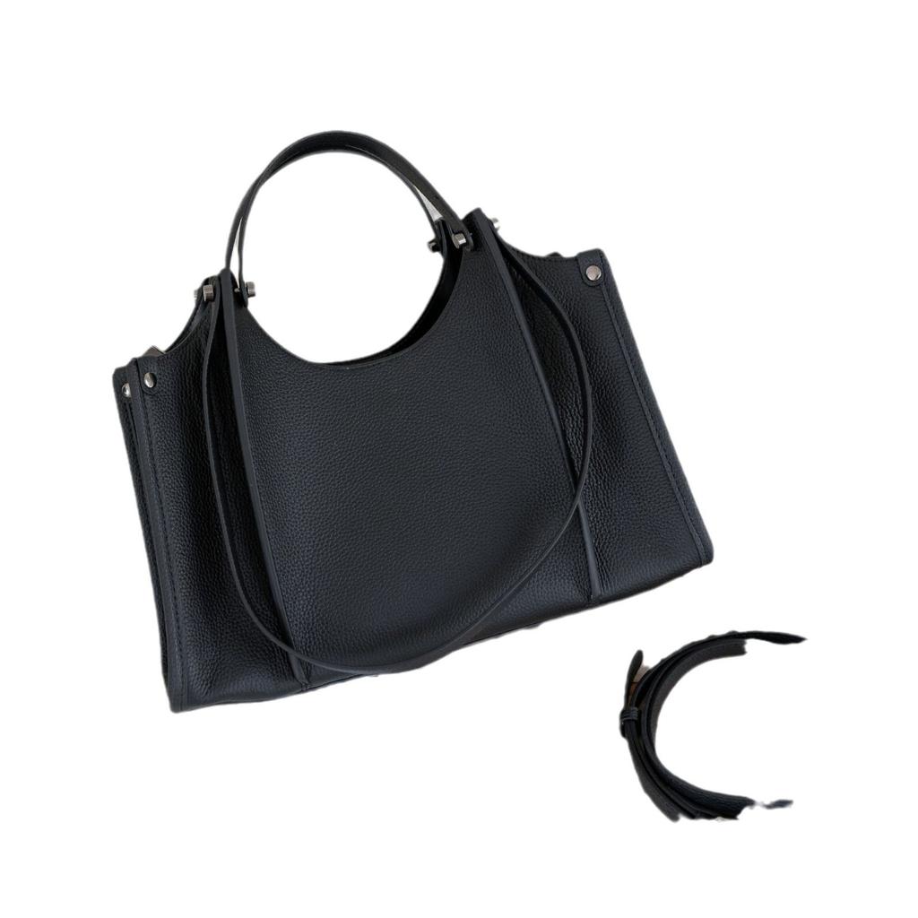 Cowhide Women's Bag Single Shoulder Oblique Span Niche Fashion Women's Generous Practical Shell Shopping Bag Oblique Span Bag