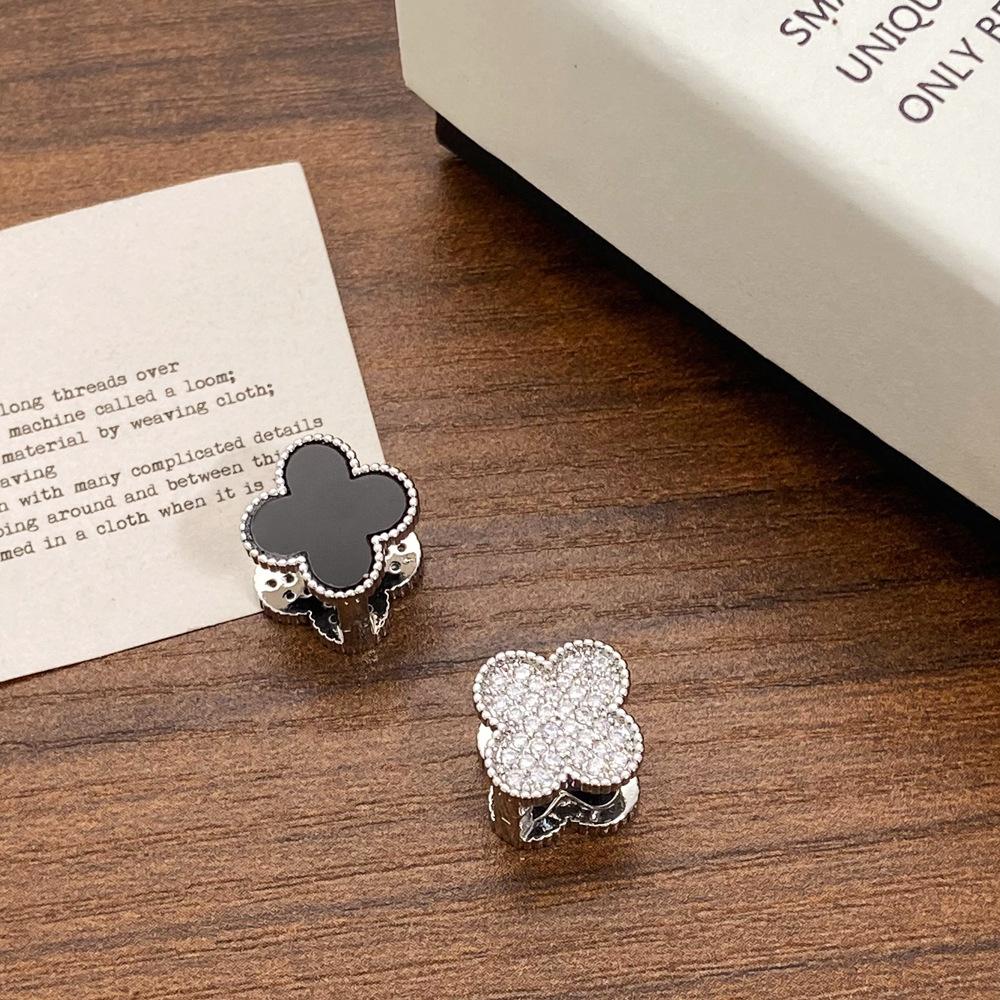 

Трендовые серьги Счастливый цветок вперед и назад Французская мода Высокая мода Серьги Четырехлистный клевер