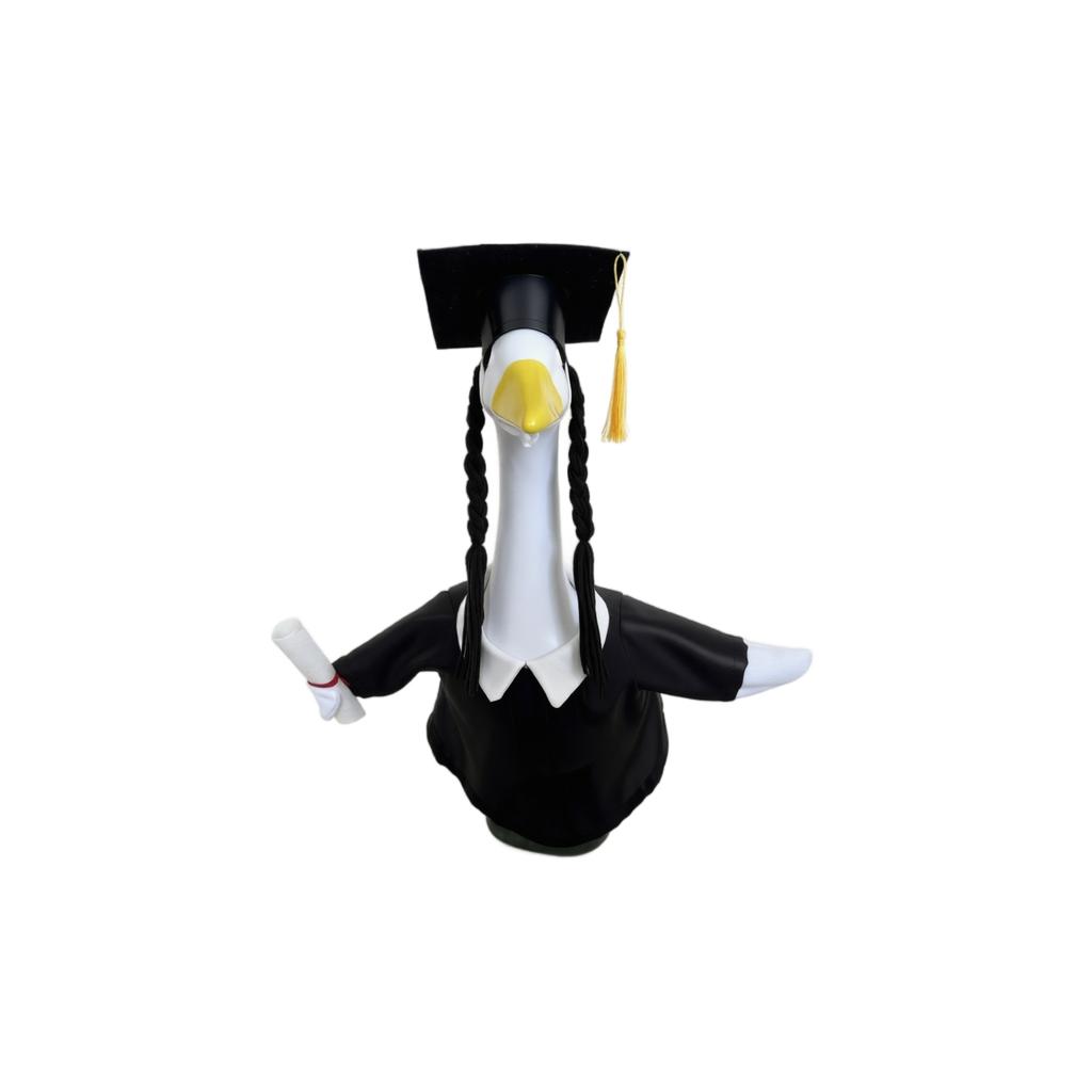 Graduation Goose Porch Decoration Costume with Cap Gown and Diploma Prop Suitable for Outdoor Seasonal Display and Themed Events