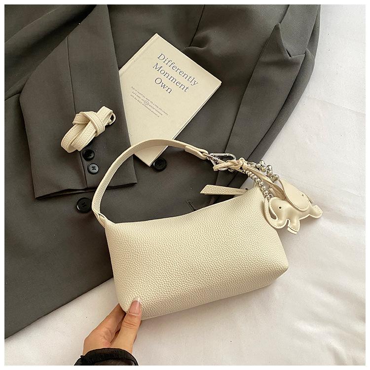 

Korean version of simple underarm bag women s 2025 new high-end foreign-style dumpling bag casual commuter shoulder messenger bag