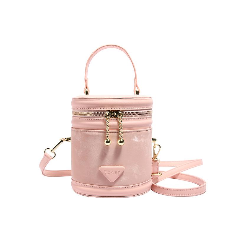 

Модная текстура простая наплечная сумка-мессенджер женская 2025 весна новая универсальная контрастного цвета сумка-ведро женская сумка розовый