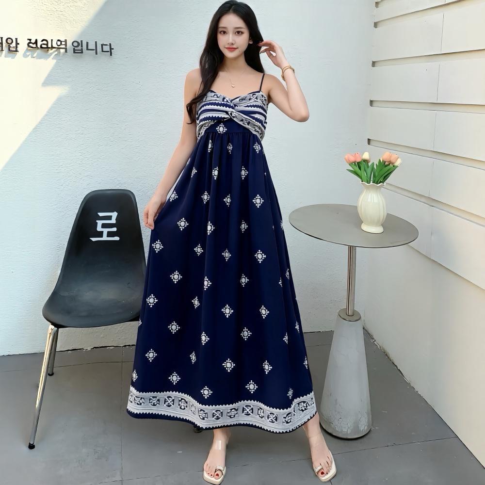 

Womens Boho Geometric Print Maxi Dress Spaghetti Strap Twist Front Casual Summer Vacation Dress One size темно-синього кольору