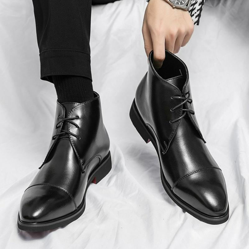 Stivali da Uomo Stringati Stivaletti alla Caviglia Punta Classica Appuntita Pelle Eleganti Stivali Alti Solidi Business Stivale Fatto a Mano Suola Rossa Scarpe da Uomo