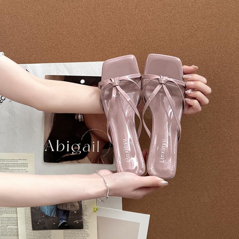 

Стильные, простые и универсальные босоножки на толстом каблуке, женские летние новые, с квадратным носком и толстым каблуком, крутые шлепанцы 40 фиолетовый