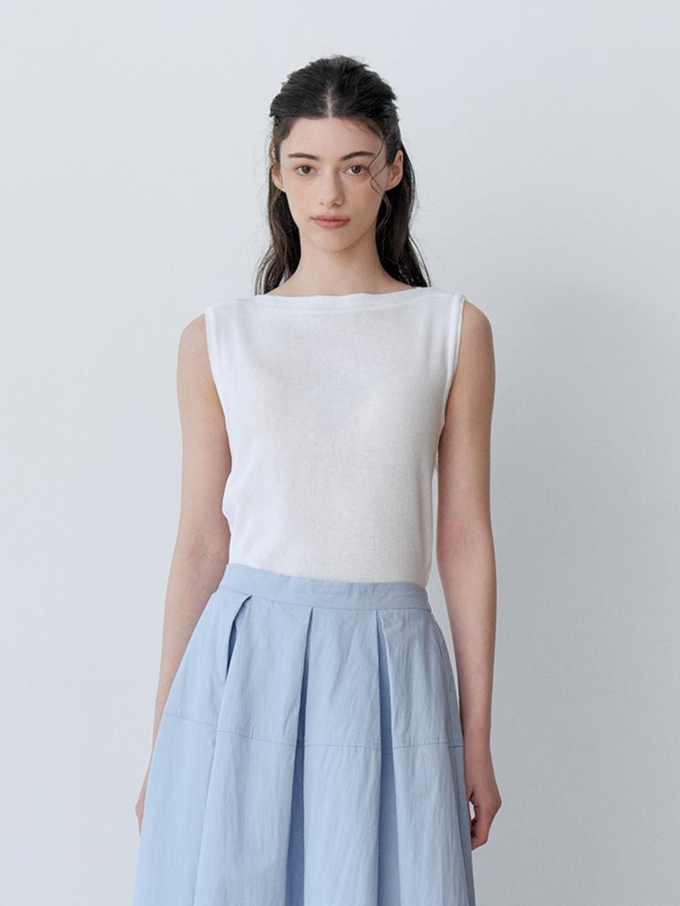 LE STUDIO Slimming Boat Neck Sleeveless Knit (Iv)