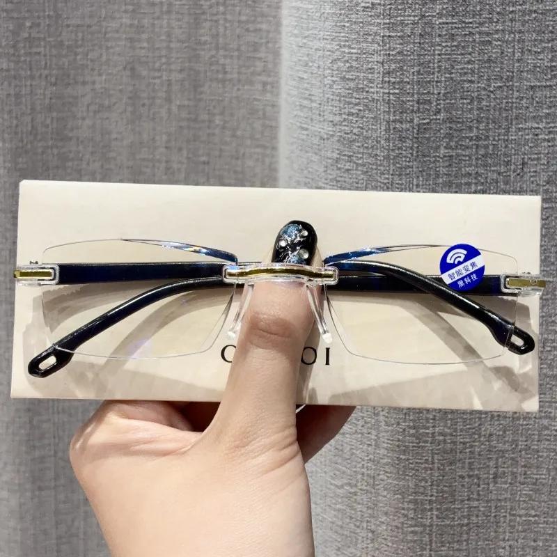 10 Pairs of Lightweight Frameless Anti Blue Light Reading Glasses Autofocus Transparent Lenses Ideal Gift for Both Men and Women