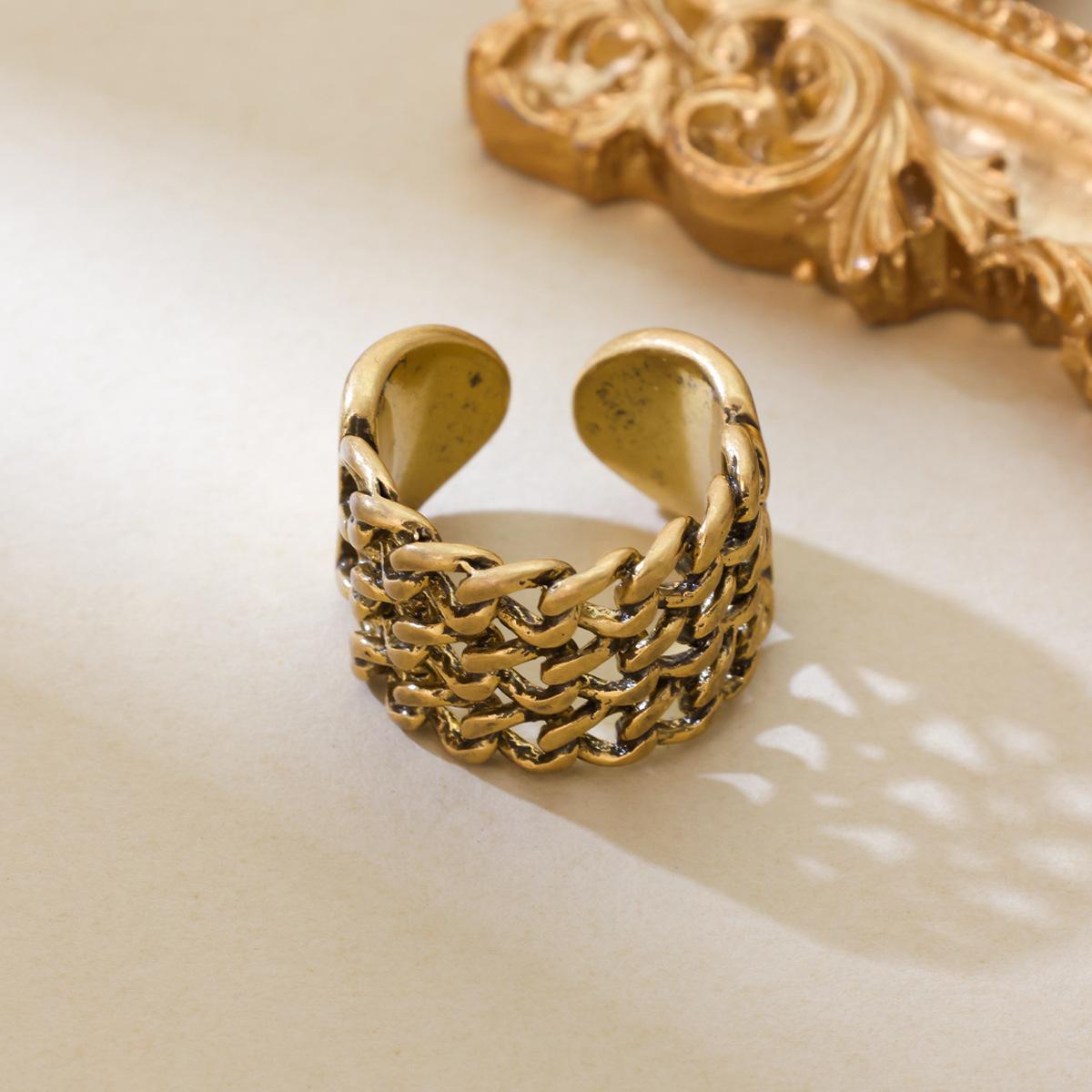 

Vintage Woven Textured Ring With Delicate Fashionable Texture Heavy-duty Quality High-end Feel