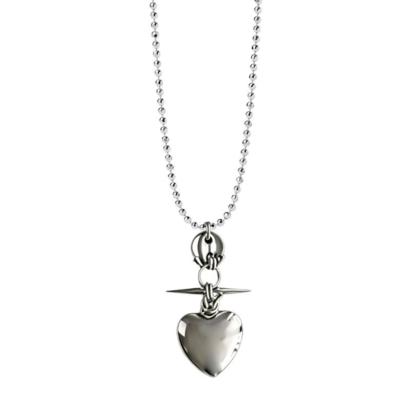 Heart Pendant Necklace, Silver Tone 304 Stainless Steel Y2K Clavicle Chain for Daily Outfits, Styling Variety, Commuting, Parties and Casual Wear