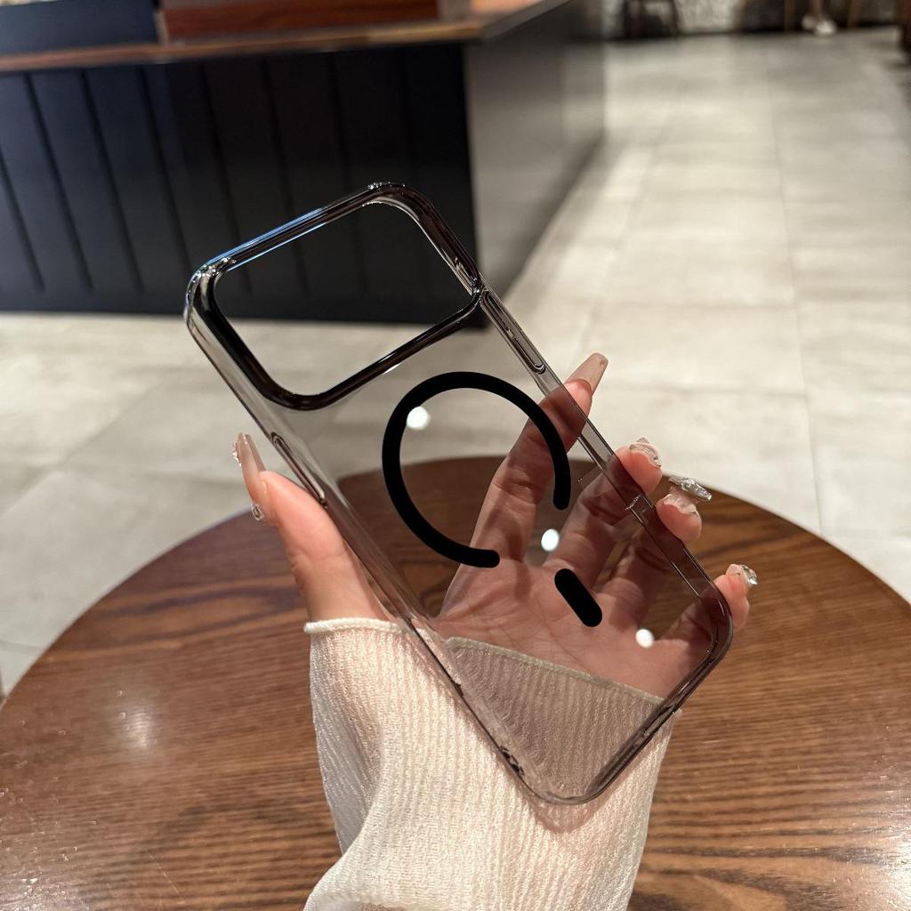 Ultra-Thin Transparent Anti-Yellowing Magnetic Case for Apple iPhone 15Plus/16Pro/17Air/17ProMax