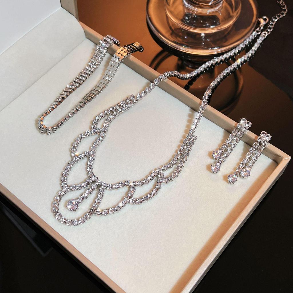 2024 Summer Women's Zircon Collarbone Necklace and Light Luxury Earrings with Bracelet – Trendy High-End Accessories.