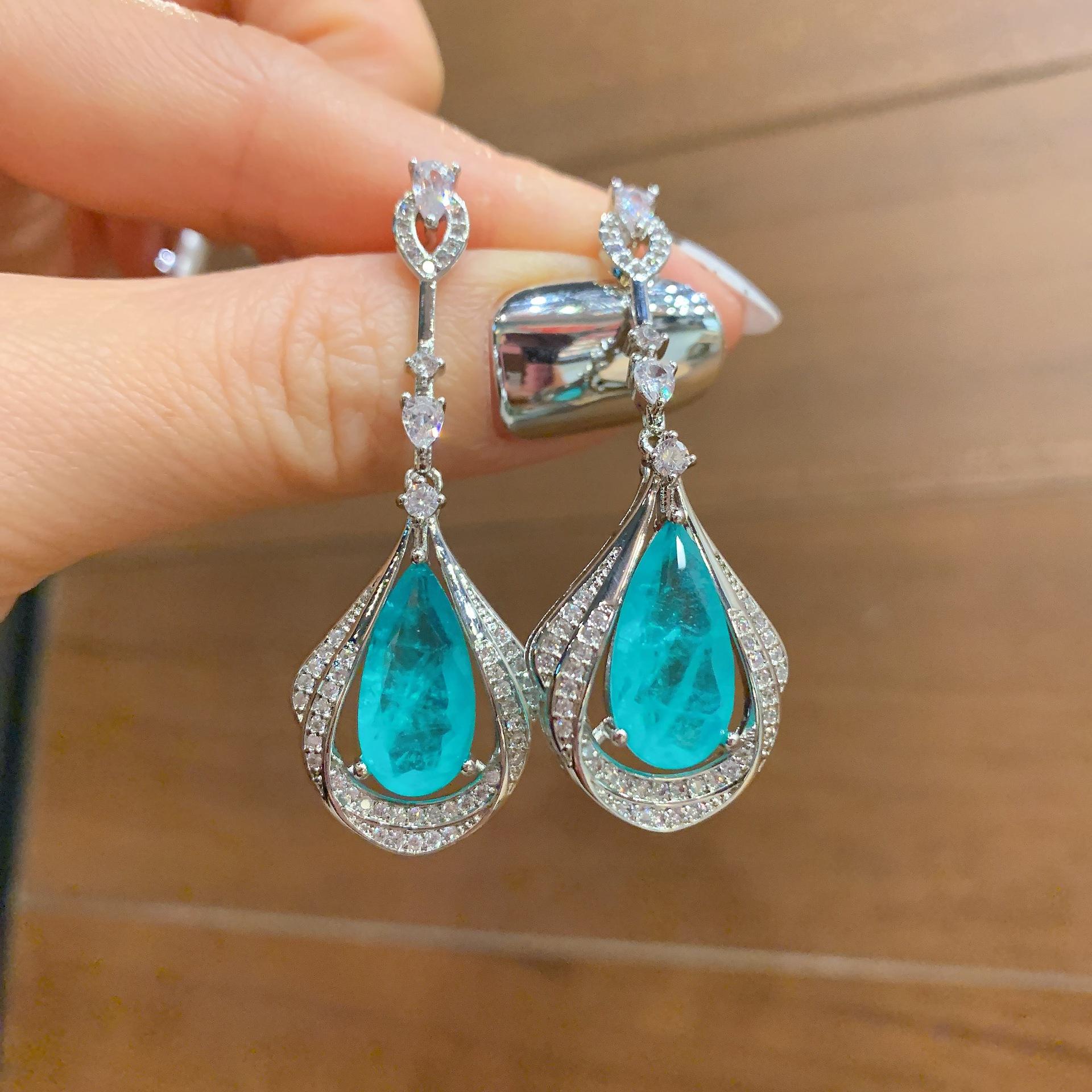 

Серьги Параиба, серьги из изумрудно-красного корунда, модные серьги