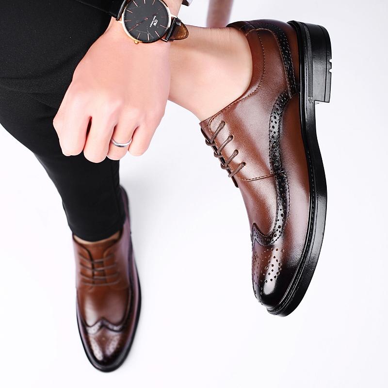 2024 British Style New Men Oxford Genuine Leather Dress Shoes Brogue Lace Up Flats Male Casual Shoes Black Brown Size 38-48