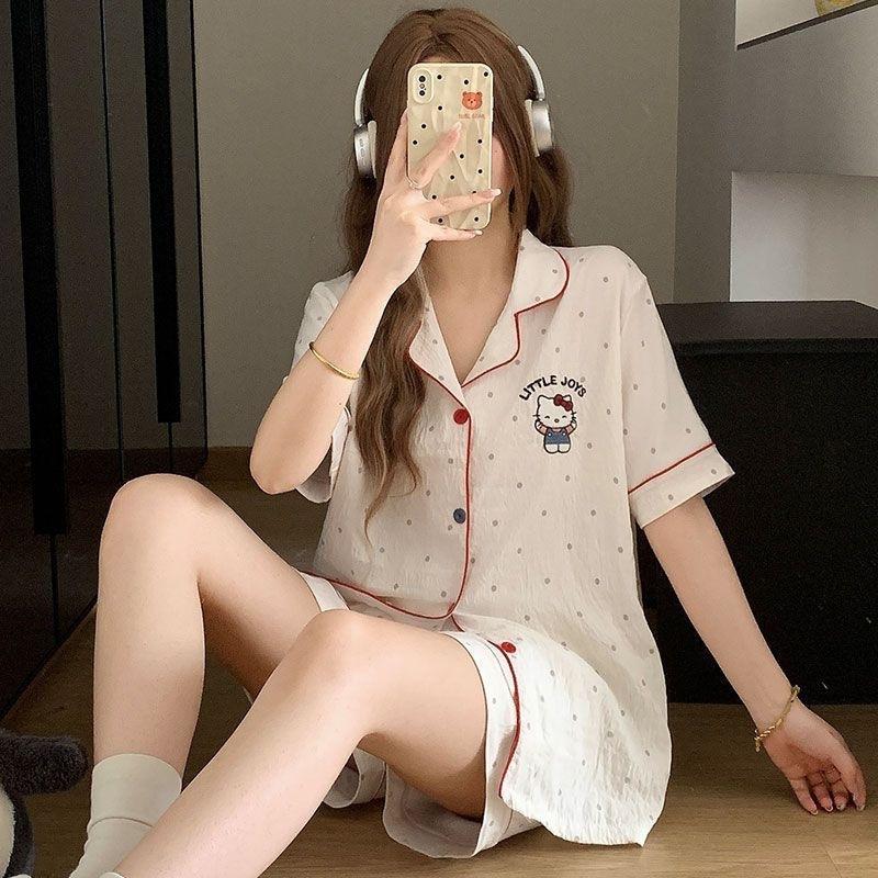 

White polka dot Hello Kitty pajamas women s summer new ins style cute short sleeves shorts loungewear suit outside S recommended weight 35-40kg