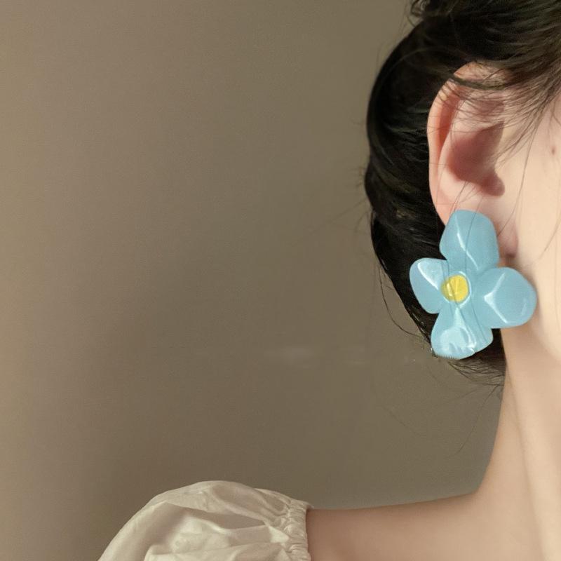 Ice quenched blue flower artificial crystal fringed earrings Cool wind temperament stud earrings Internet celebrity earrings