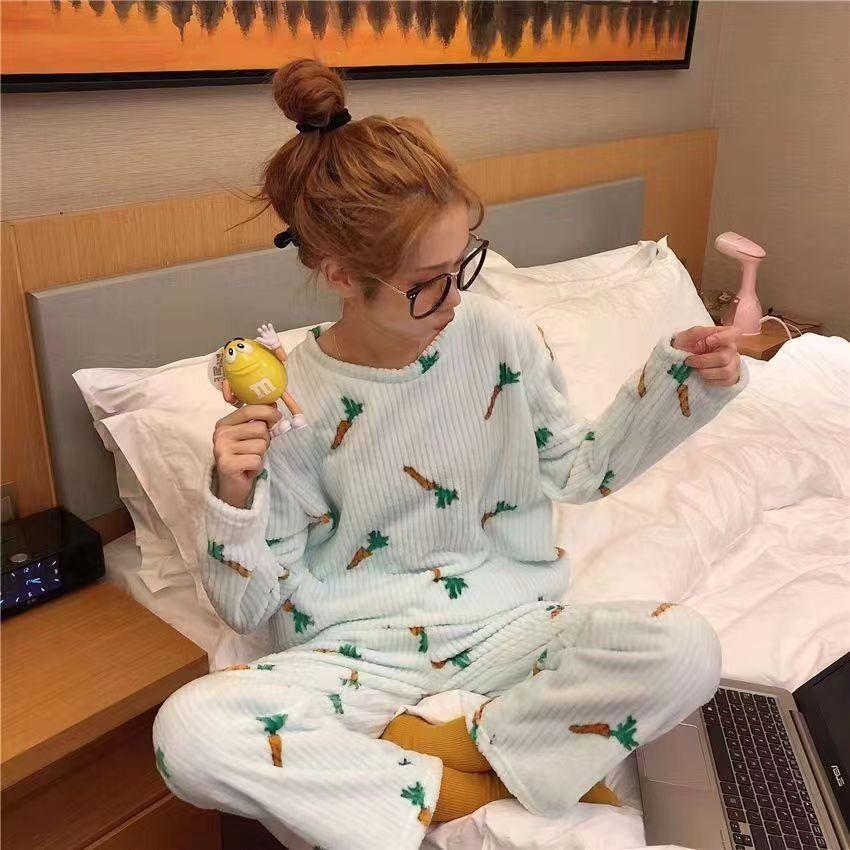 Autumn/Winter Women's Warm Pajamas Home Clothing Set Coral Velvet Carrot Pajamas Women's Casual Thickened Warm Home Clothing