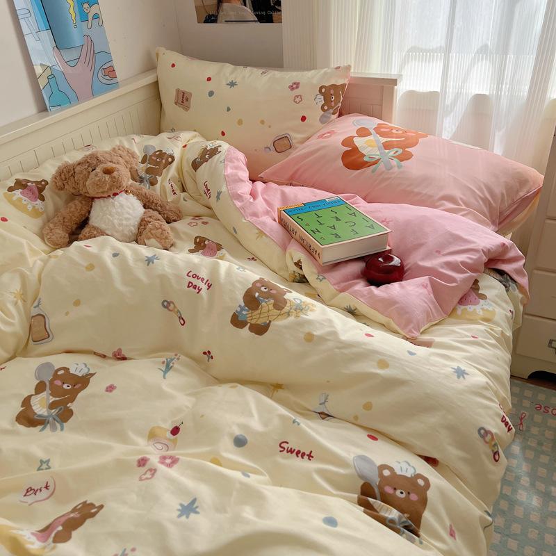 Cztero-częściowy Słodki Mały Świeży Bawełniany Trzy-częściowy Poszwa na Kołdrę Arkusz Łóżkowy Zestaw Dormitory