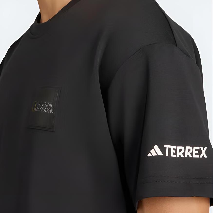 adidas T-shirt à manches courtes et col rond respirant Terrex pour homme Tops KC2352