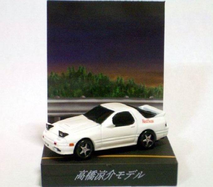 

[Б/У] Initial D Battle Stage 2 FC3S Рёсукэ Такахаси Диорама Фигурка Миниатюрная машинка