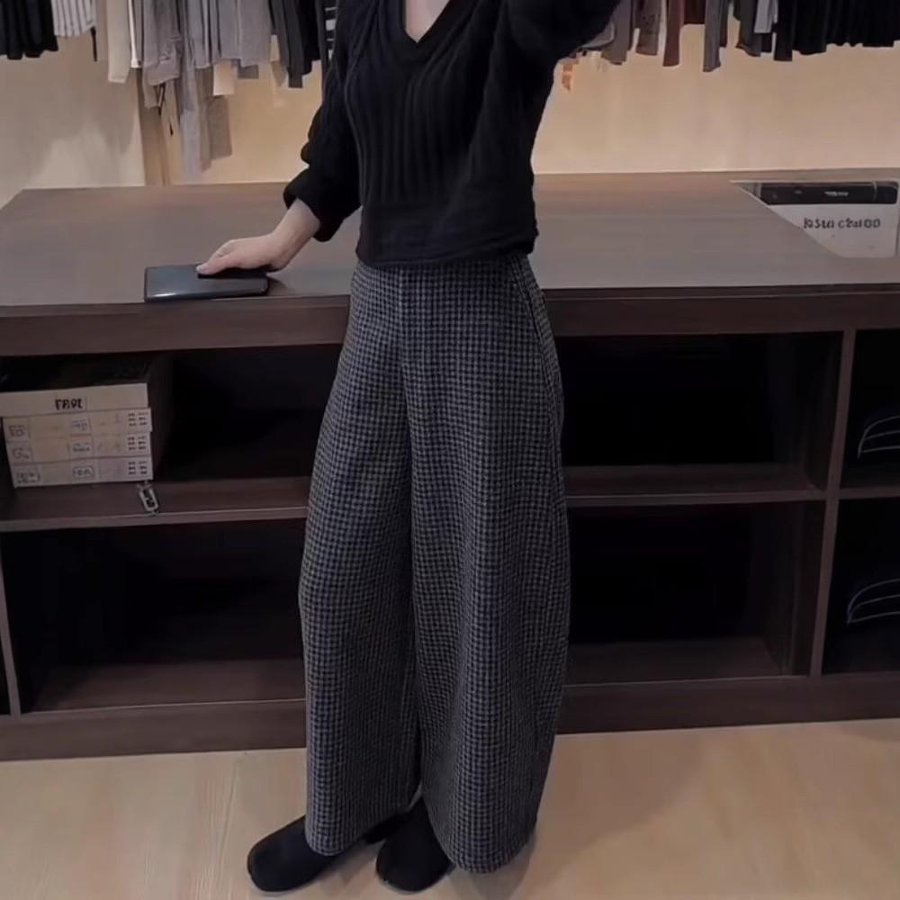 Korean Retro Plaid Wool Wide-Leg Pants - High-Waisted, Slimming, Cropped for Autumn/Winter 2024