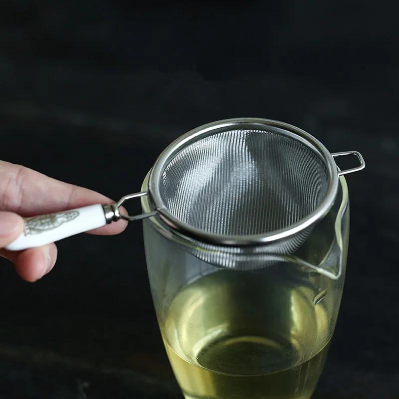 Japanese 304 Stainless Steel Tea Strainer Tea Strainer Fine Filter Screen Tea Strainer Black and White Handle Size