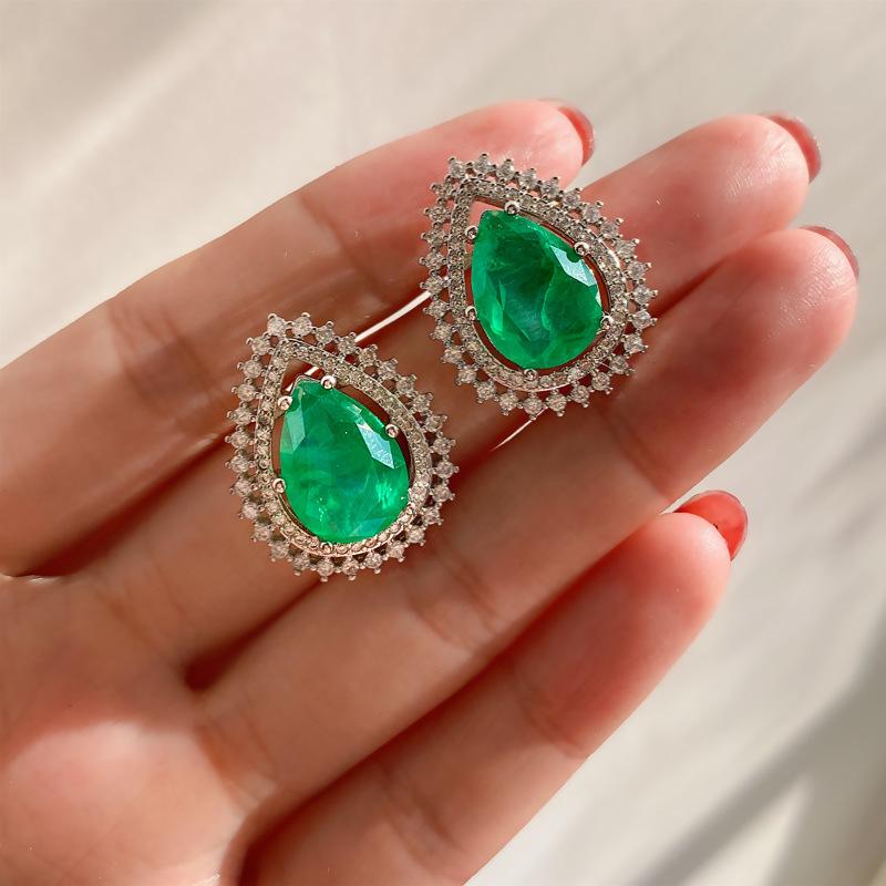 Jewelry Classic Imitation Treasure Emerald Jewelry Set Water Drop Shaped Main Stone 10 * 14