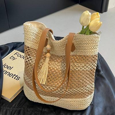 Seaside Beach Holiday Straw Woven Bag Hollow Woven Bag Fashion Commuter Large Capacity Shoulder Bag