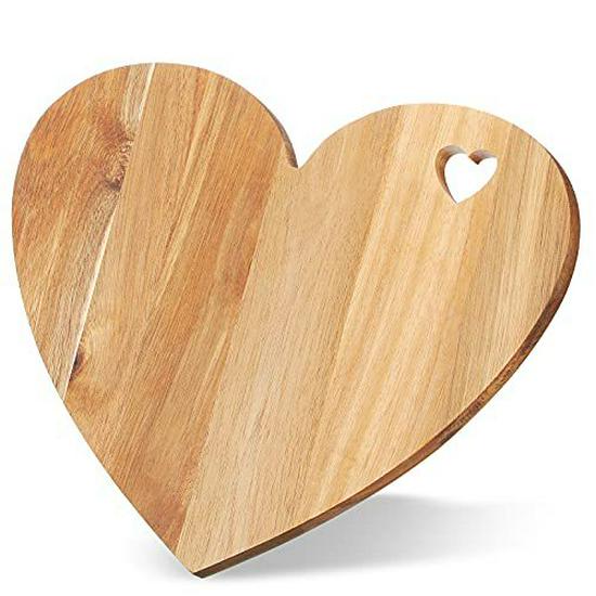 Heart-Shaped Acacia Cutting Board: Decorative Wooden Chopping Board, Cheese Serving Plate & Bread Board. Heart-shaped board with hole