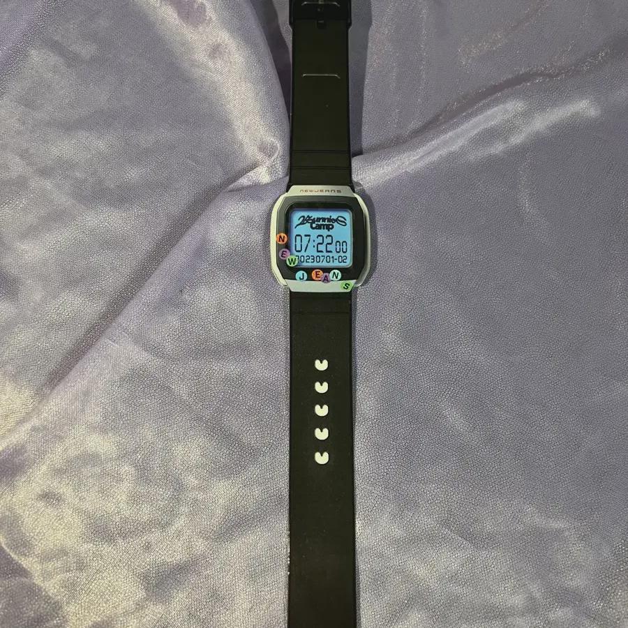 

Newjeans Bernies Camp Fan Fanmeeting Goods Watch