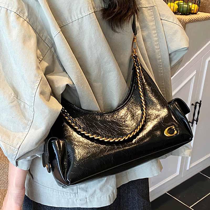Large-capacity Simple and Fashionable Chain Shoulder Bag with Elastic Waist for Underarm Carrying - Retro Crossbody Commuter Bag