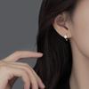 Niche Sweet Light Luxury Flower Earrings Minimalist Design Girls High-end Sense Drop Glue Exquisite Fashion Jewelry for Daily Wear