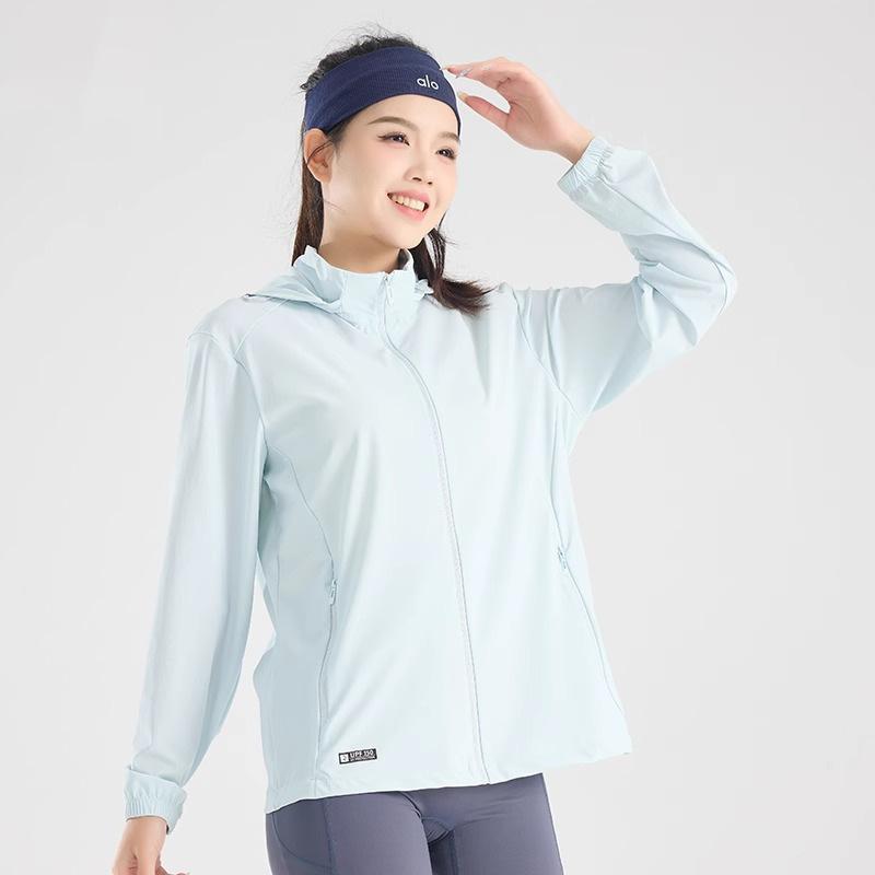 Cool and Breathable Sunscreen Clothes Women's Summer Loose and Light Breathable Hooded Casual Sunscreen Clothes Solid Color Breathable Perspiration