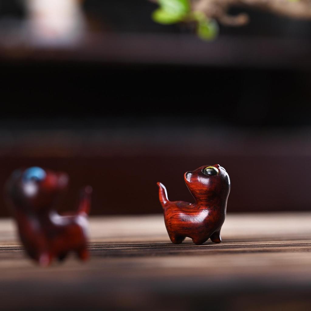 Geschnitztes Grünes Sandelholz Niedliche Katze Figur – Kreatives Hölzernes Tier Souvenir Geschenk