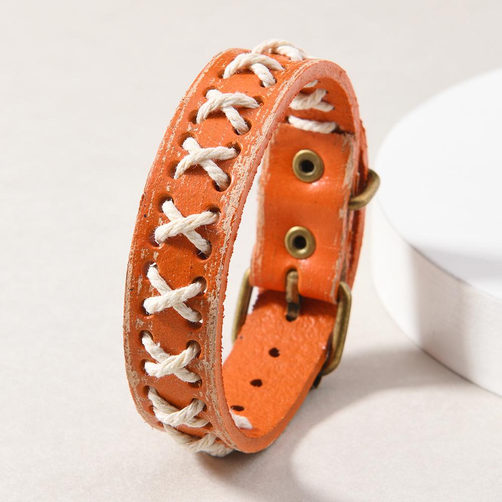 Retro Punk Cowhide Leather Bracelet: Fashionable Hand-woven Wristband
