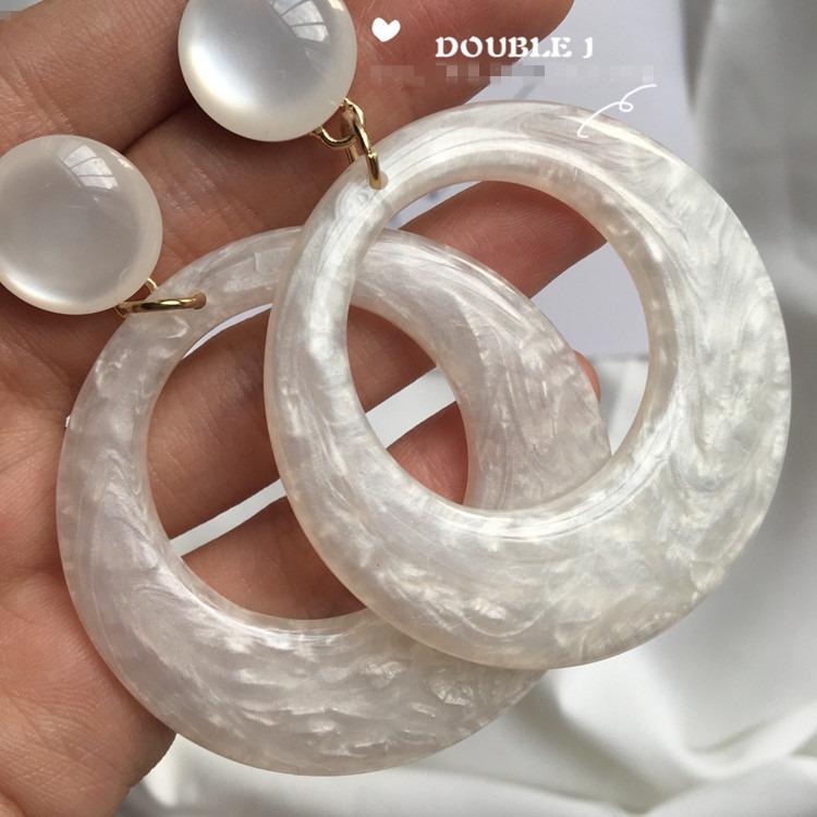 Hong Kong Style White Resin Circle Earrings with Hollow Design