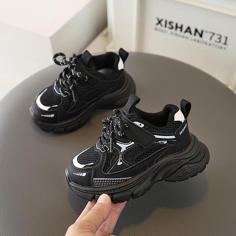 Spring 2026 Girls' Lightweight Mesh Breathable Sports Shoes - Korean Style