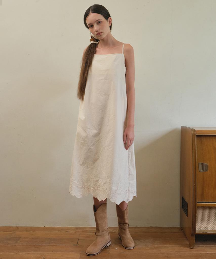 Aueonoseuteljia Embroidered Layered Dress_Cream(O25-Ops05)