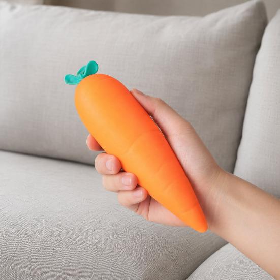 Hračka na zmáčknutí okurky pro úlevu od stresu, Senzorická hračka okurka pro snížení úzkosti, Dekompresní simulovaná mrkev jahoda mačkací fidget hračka