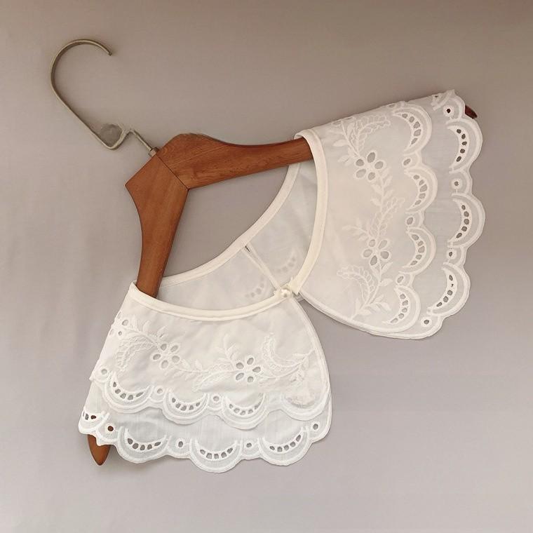 Ethnic Style Polyester Floral Lace Collar With Tie For Women Winter Accessory