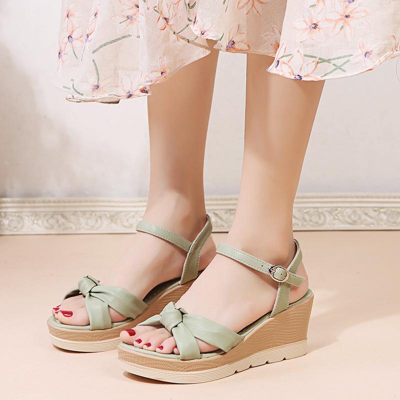 2024 letní boty Dámské sandály na vysokém podpatku móda dámské sandály na klínku sladké dámské boty na podpatku na klínku 7 cm D006