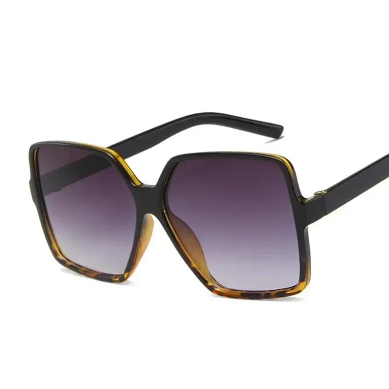 Fashion Retro Square Sunglasses Women Men Designer Vintage Sun Glasses Female Male Mirror Punk Female Outdoors