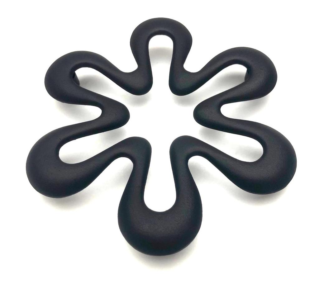 Ichikudo Nanbu Ironware Teapot with Trivet Rikka Black -Rikka-