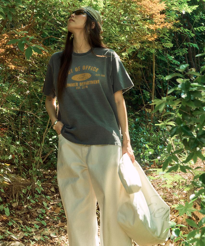 Iuteu Out Of Office T-Shirt / Charcoal