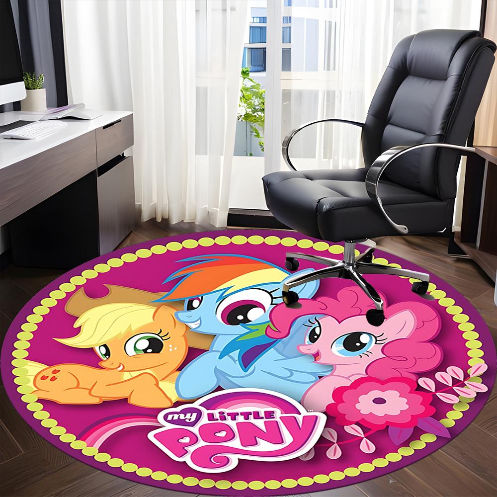 1 szt. Okrągły dywanik biurowy My Little Pony - Idealny do dekoracji biura lub gabinetu, Można prać w pralce, Spód antypoślizgowy, Dekoracyjna mata podłogowa