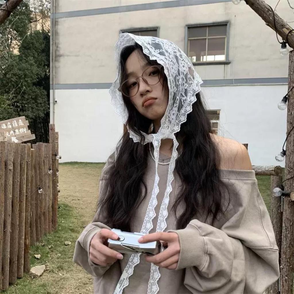 Fustă scurtă triunghiulară Jumătate de fustă Fustă cortină de la cap Fustă din dantelă Triunghie din dantelă Sorț mic Dantela moale stivuită în stil Ins Batică de primăvară coreeană