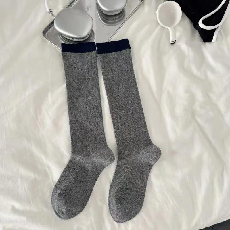 Schwarze Wadenstrümpfe für Damen im Herbst und Winter, einfarbig, reine Baumwolle, schlankmachende Plüschsocken