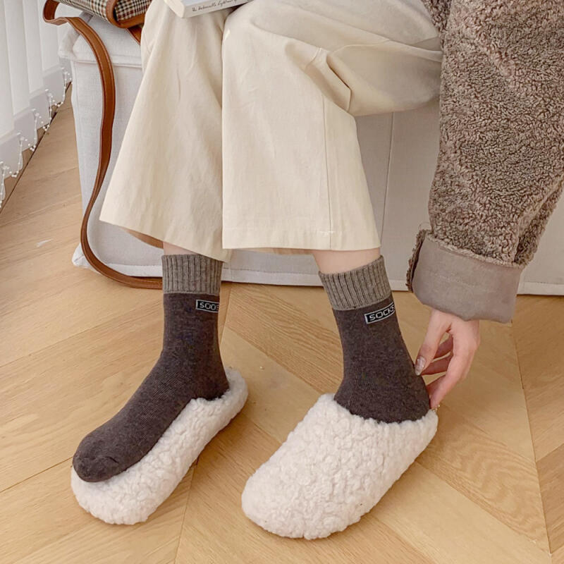 10 Pairs of Women's Lettering Knit Banded Socks