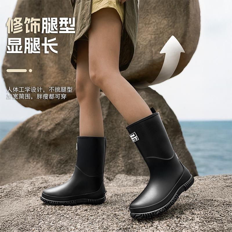 New medium tube rain shoes women's fashion adult outdoor non-slip waterproof shoes rainforest hiking rain boots