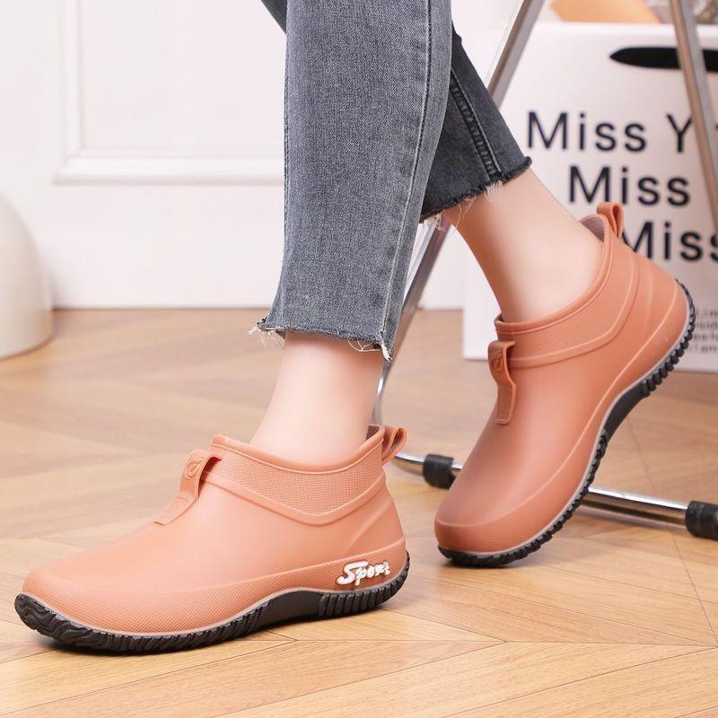 Rain shoes water shoes women's fashion waterproof women's summer non-slip wear-resistant short tube work thick-soled soft-soled rain boots