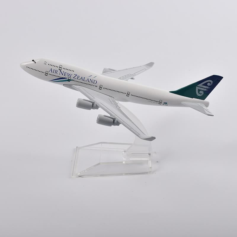 1/400 Scale  Air New Zealand B747 Airplane Model Aircraft Diecast Metal Planes